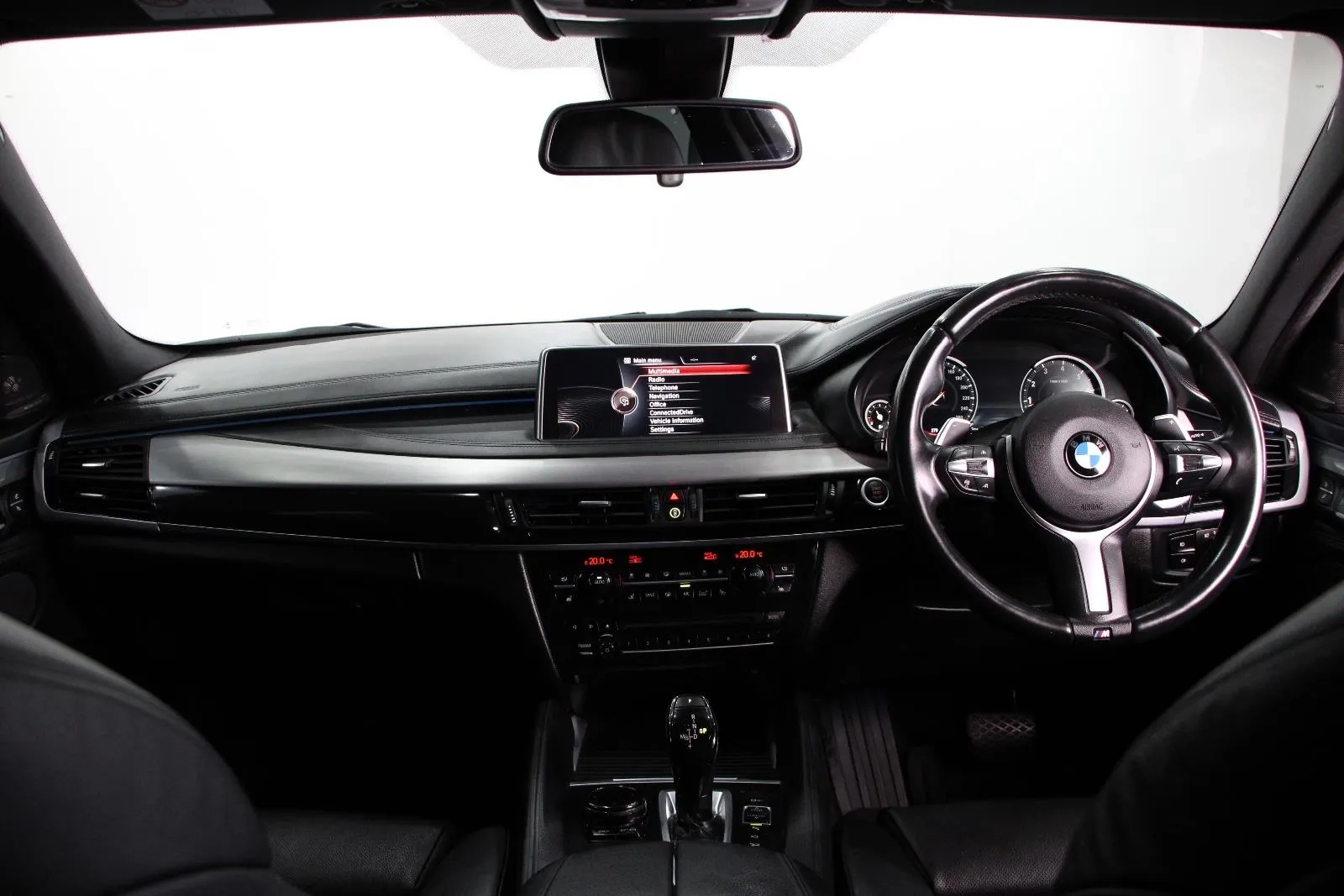 BMW-X6-xDrive50i