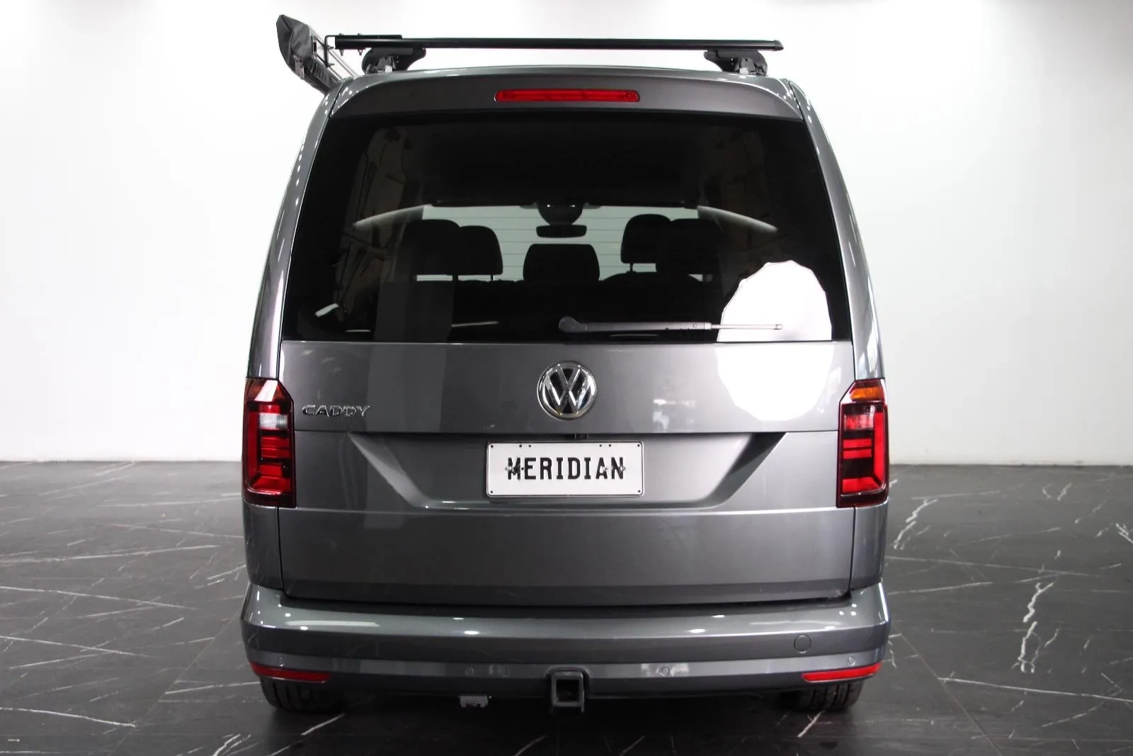 Volkswagen-Caddy-TSI220 Beach