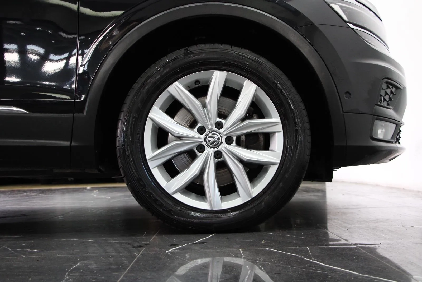 Volkswagen-Tiguan-132TSI Comfortline Allspace