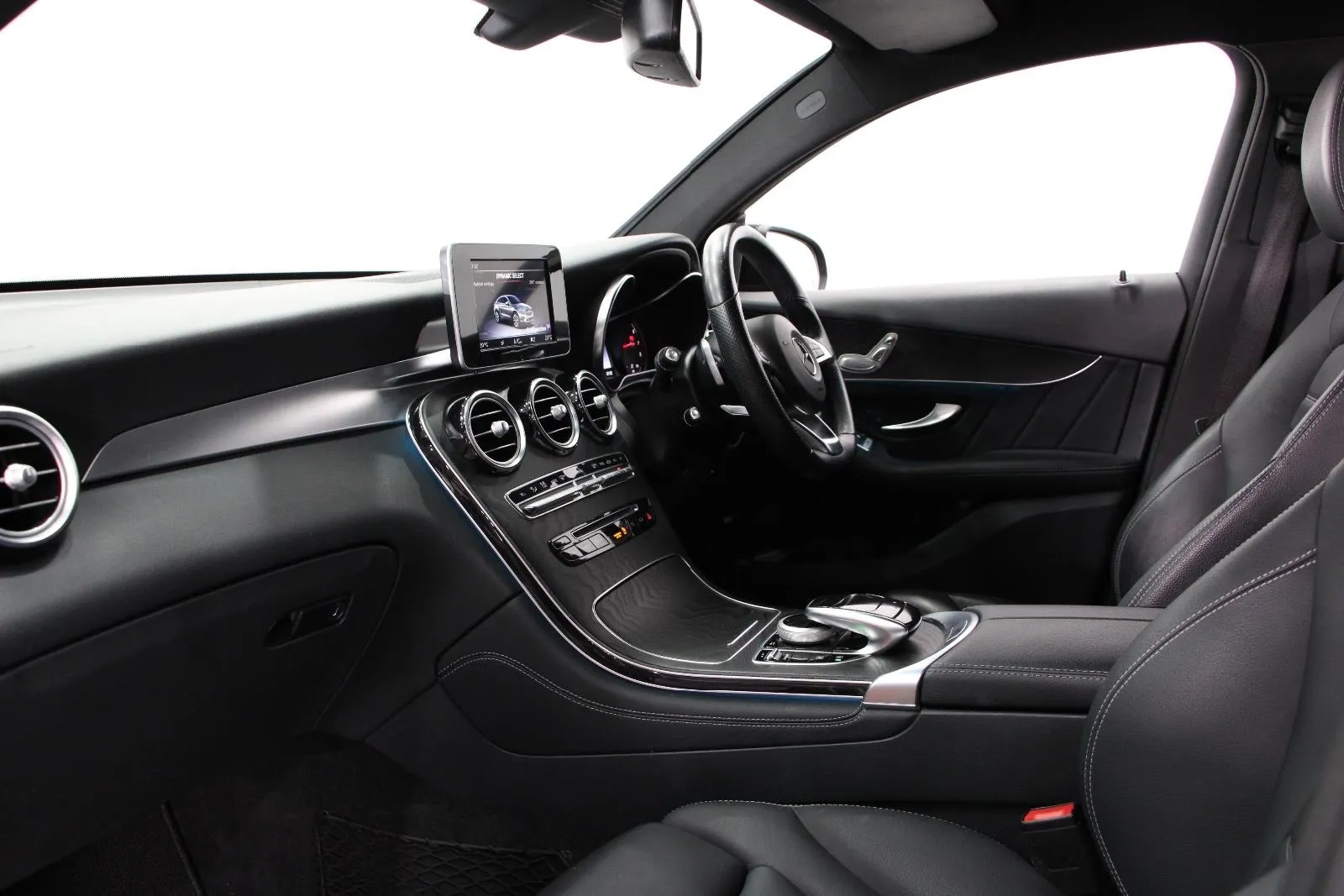 Mercedes-Benz-GLC-Class-GLC250