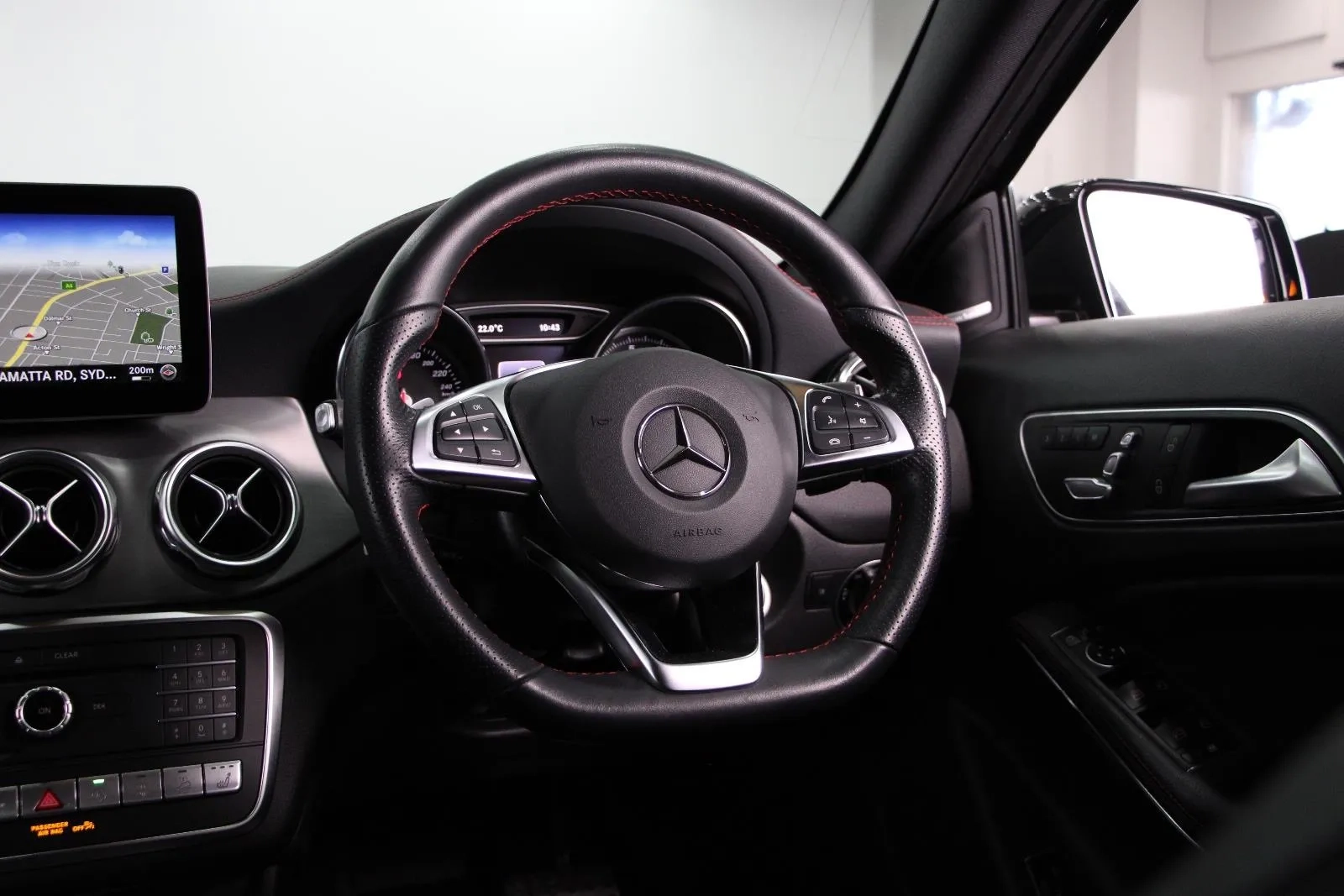 Mercedes-Benz-GLA-Class-GLA250