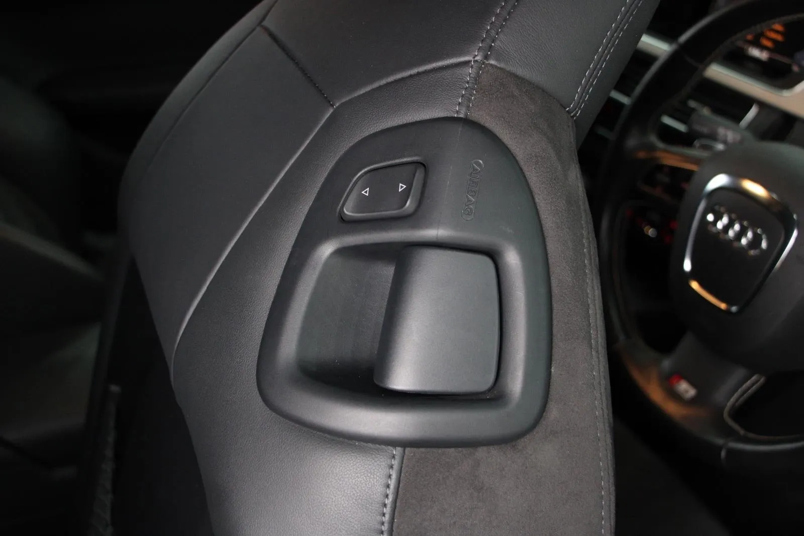 Audi-S5-