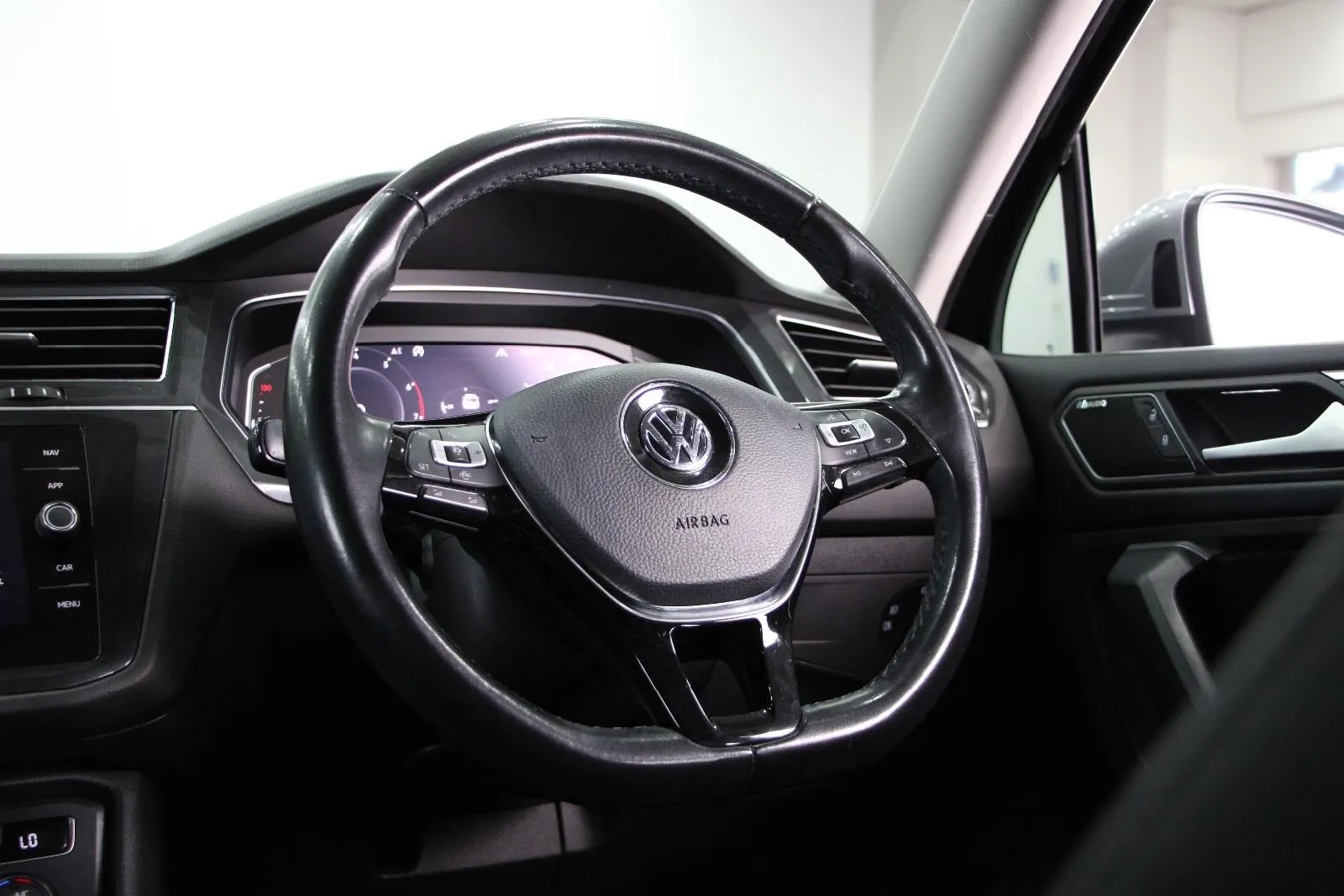Volkswagen-Tiguan-132TSI Comfortline Allspace