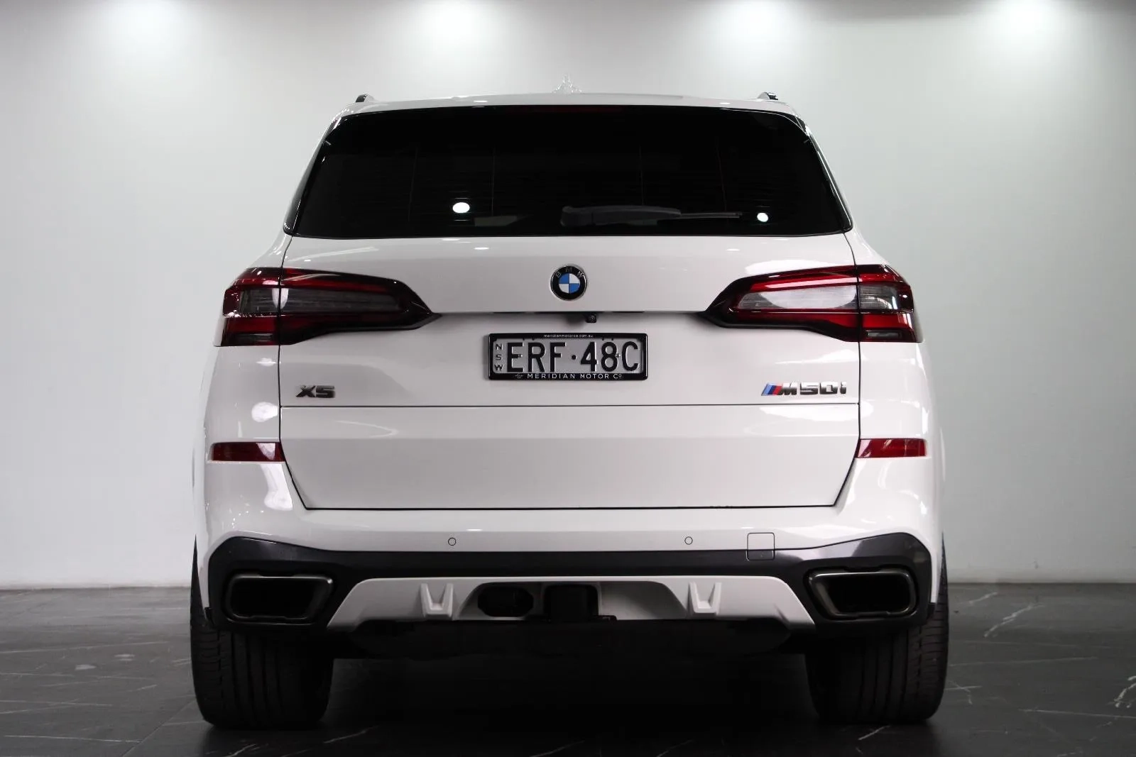 BMW-X5-M50i