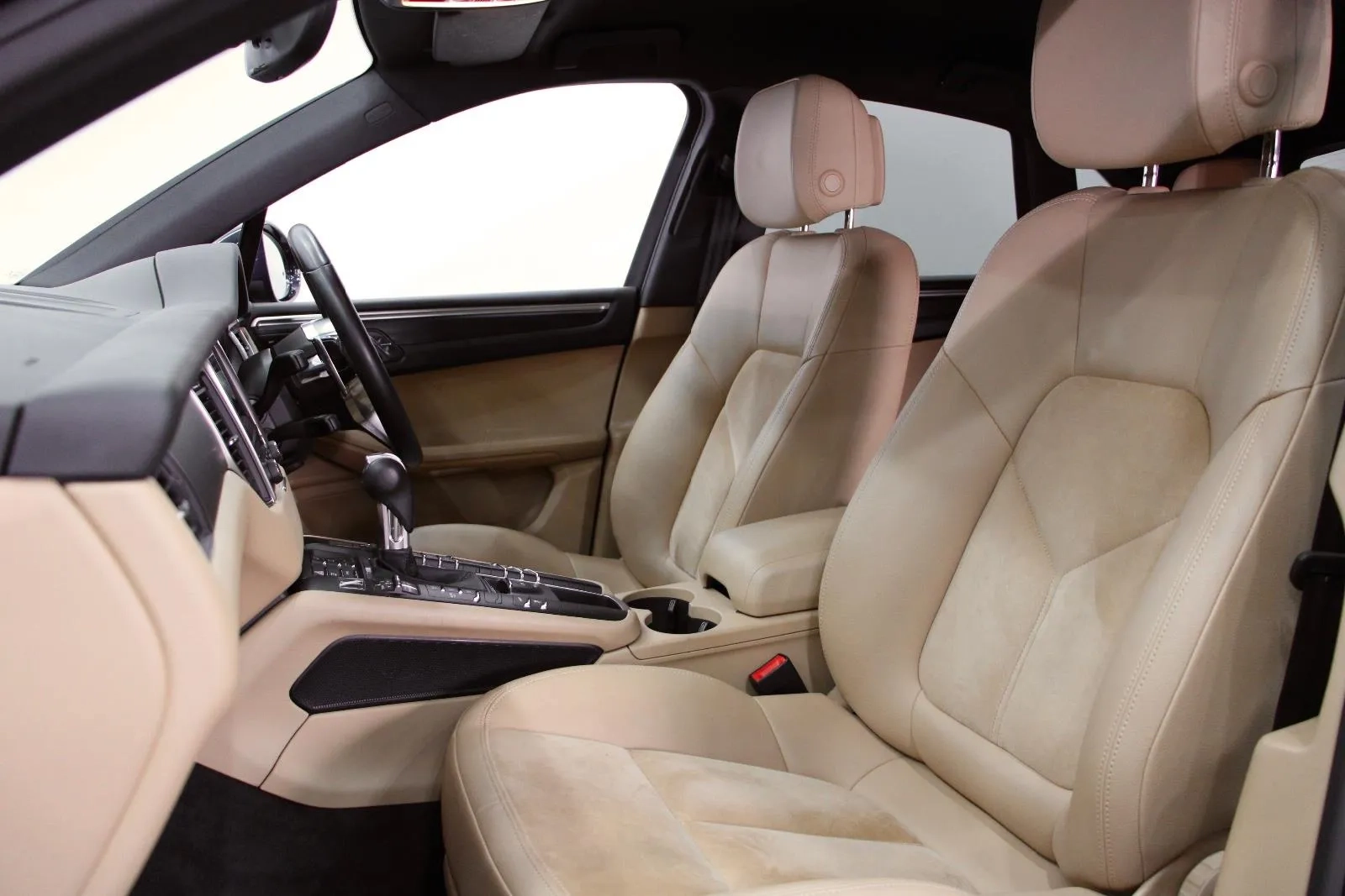 Porsche-Macan-