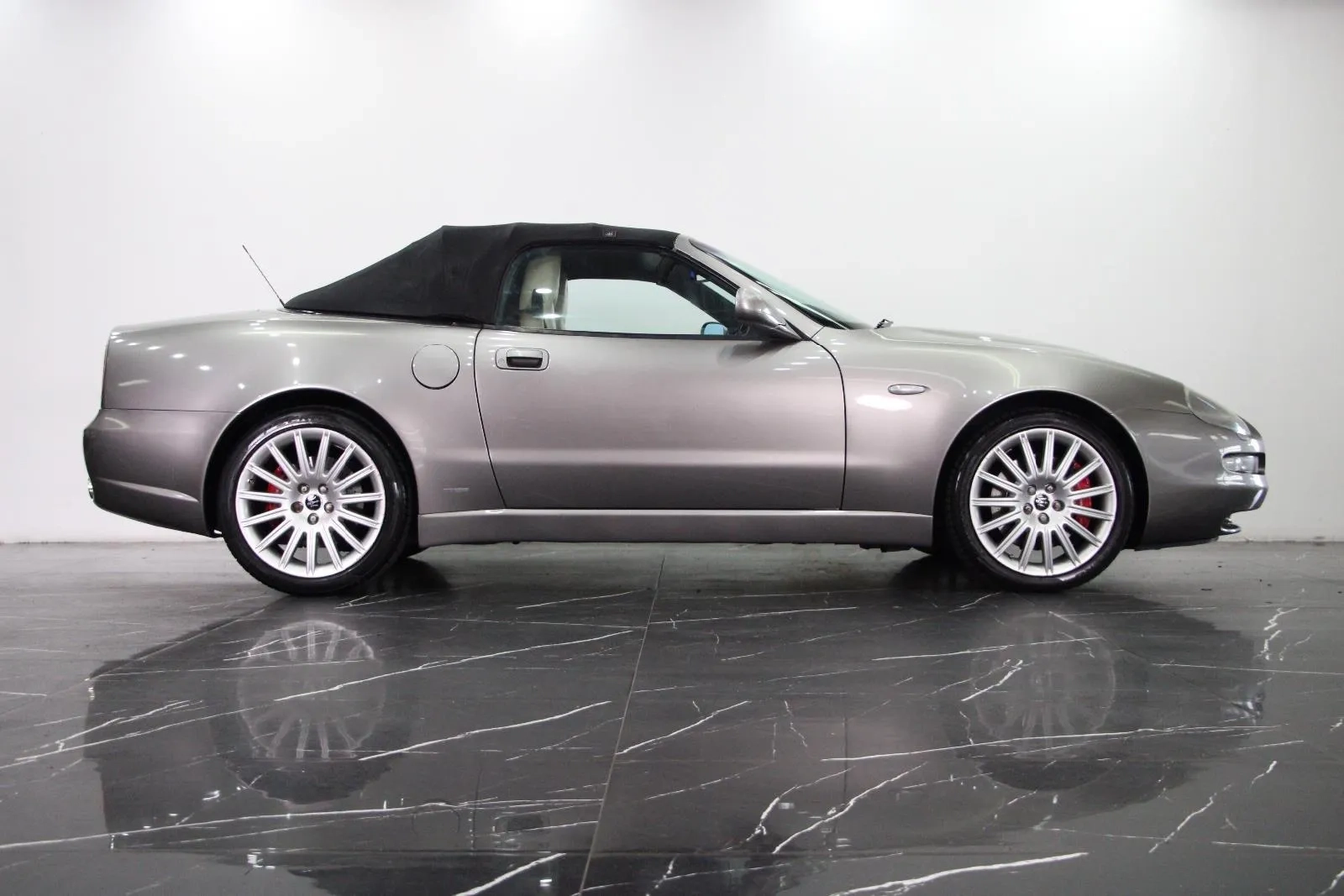 Maserati-Spyder-