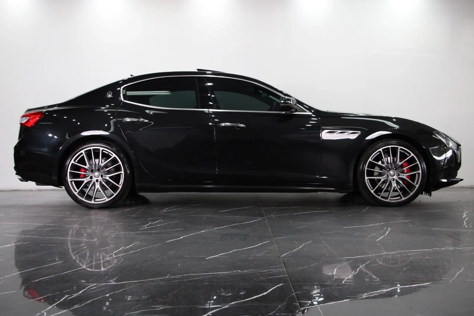 Maserati-Ghibli-