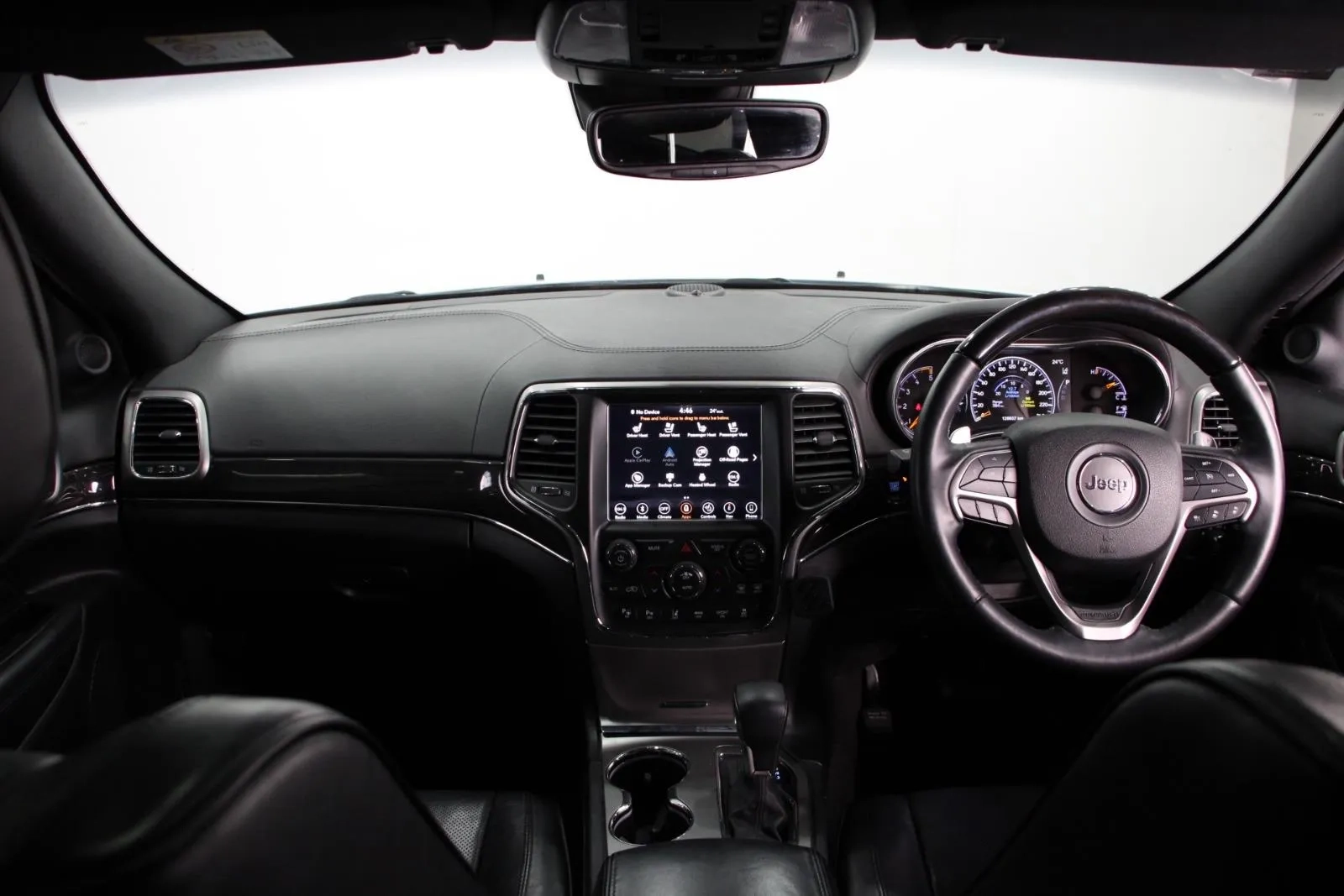 Jeep-Grand Cherokee-Overland