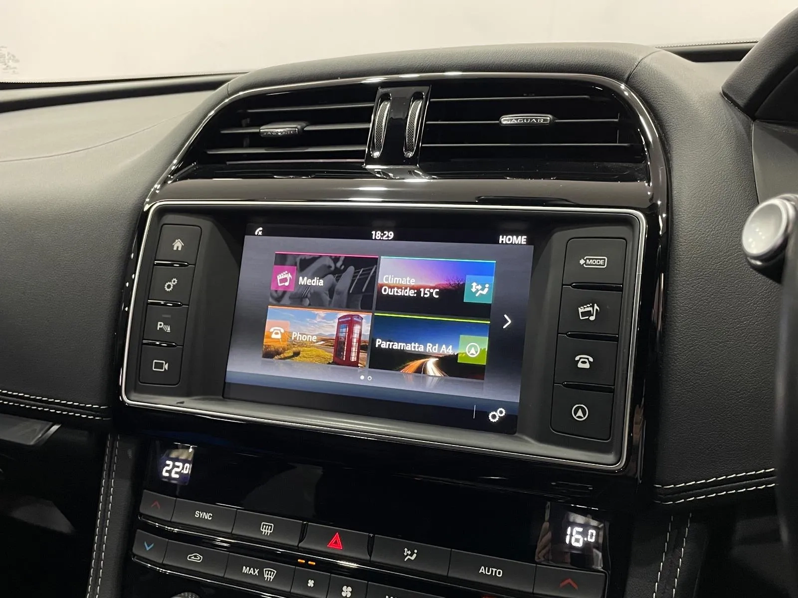 Jaguar-F-PACE-30d S