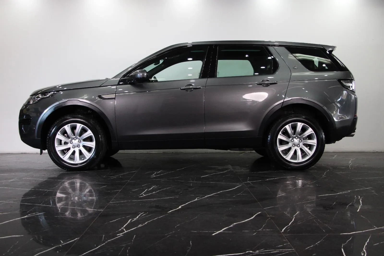 Land Rover-Discovery Sport-TD4 110kW SE