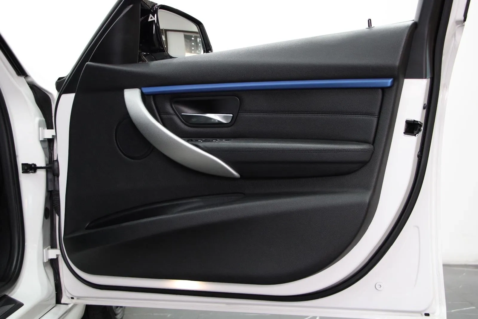 BMW-3 Series-330i M Sport