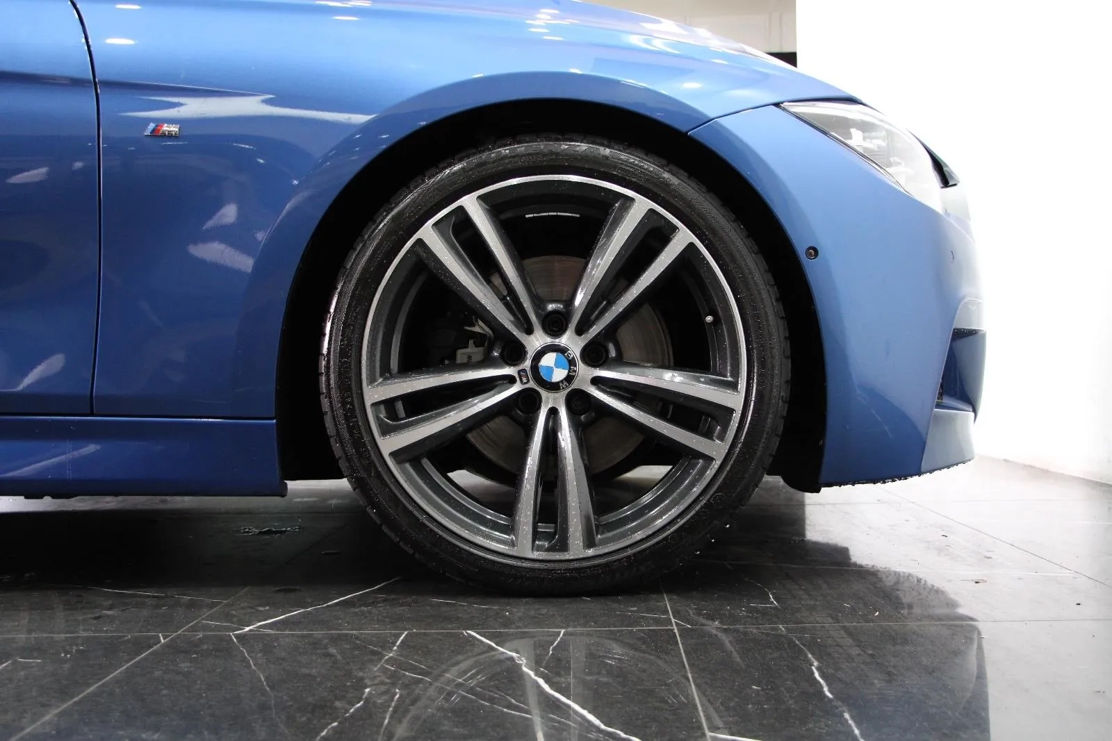 BMW-3 Series-330i M Sport