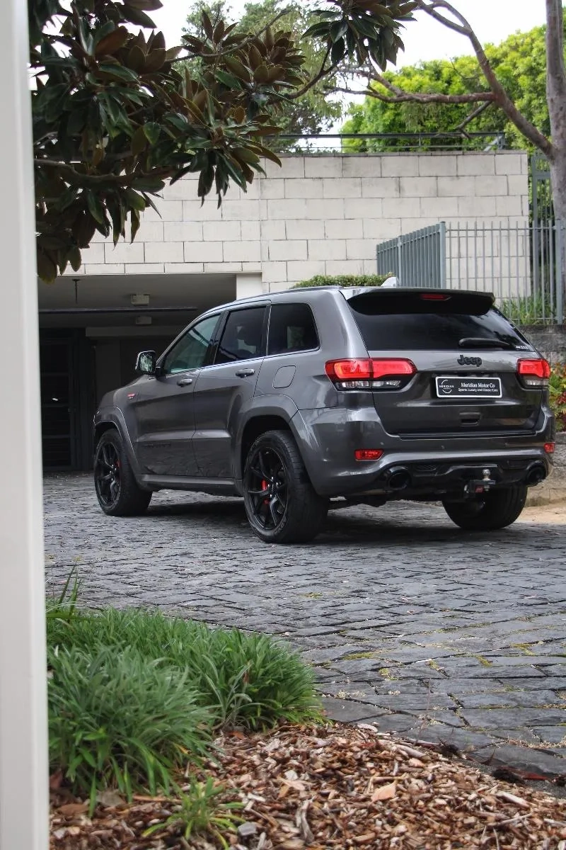 Jeep-Grand Cherokee-SRT