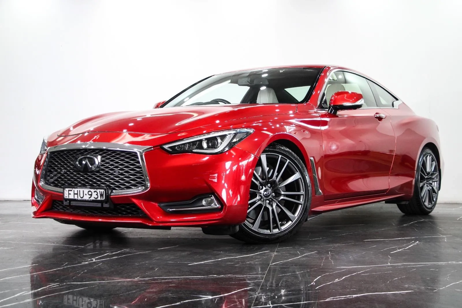 INFINITI-Q60-Red Sport