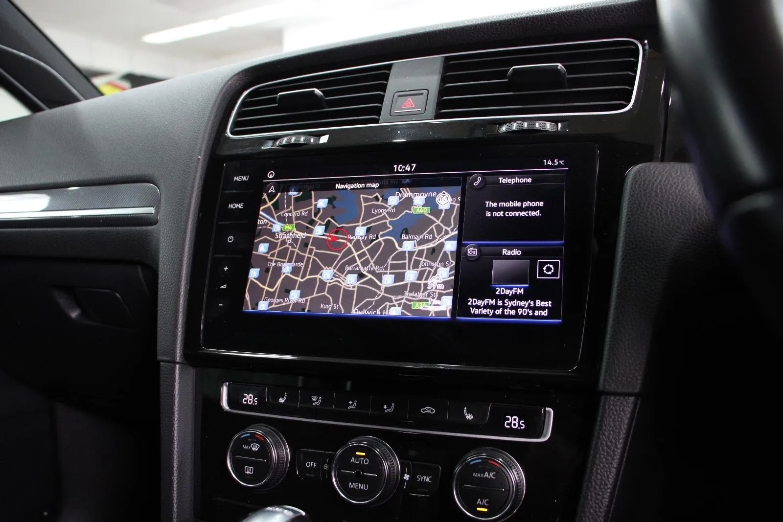 Volkswagen-Golf-110TSI Highline