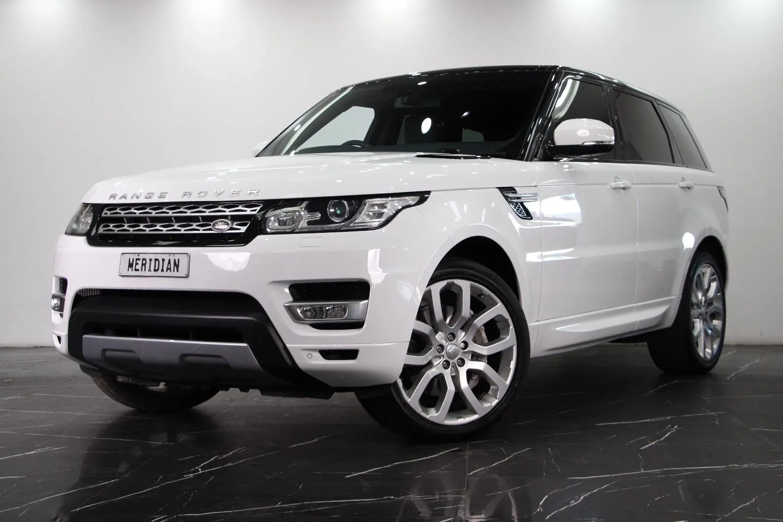 Land Rover-Range Rover Sport-SDV8 HSE