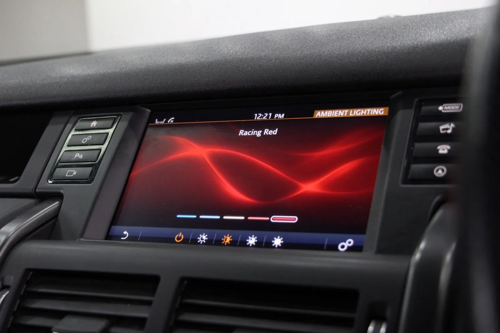 Land Rover-Discovery Sport-TD4 132kW HSE