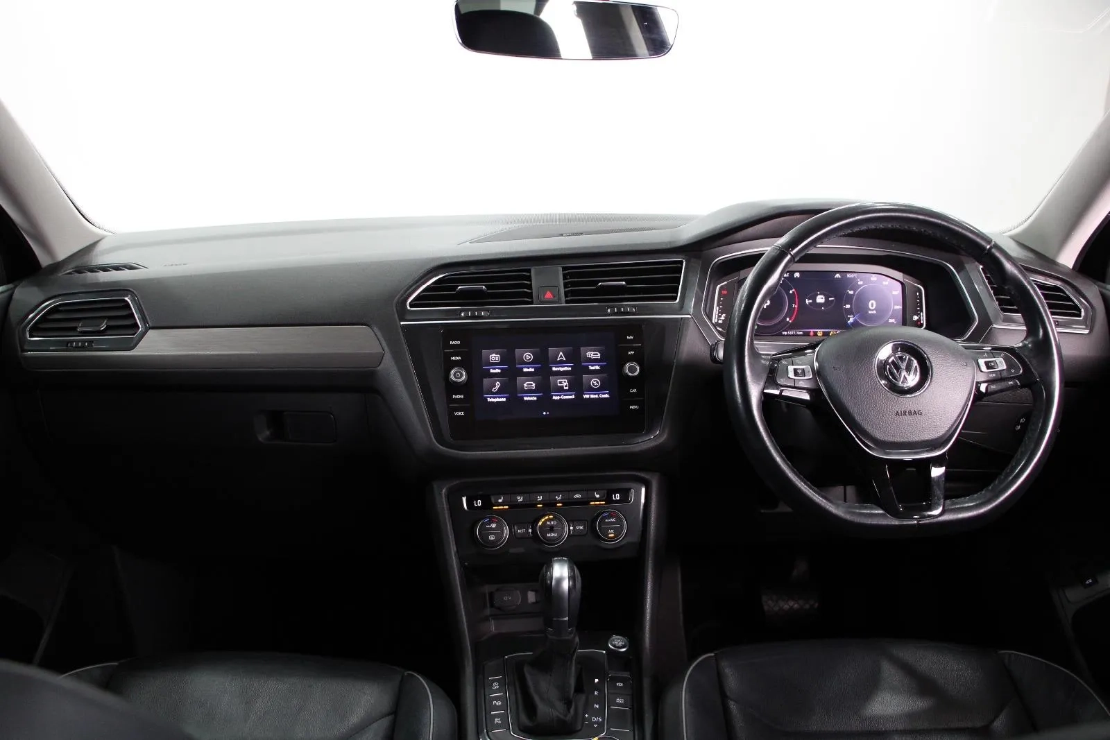 Volkswagen-Tiguan-132TSI Comfortline Allspace