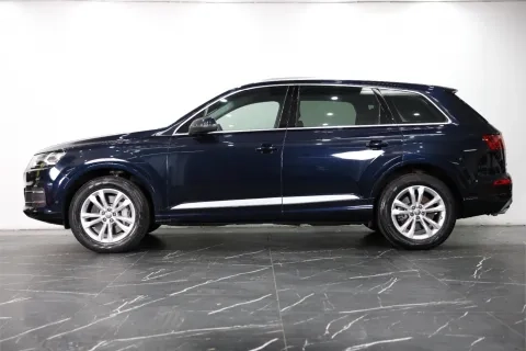 Q7