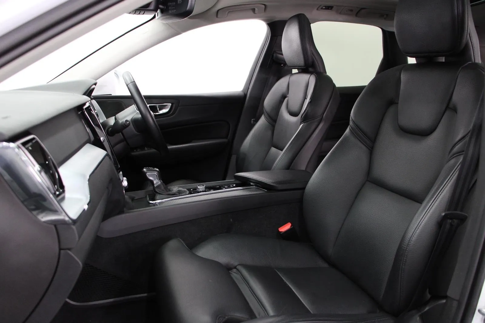 Volvo-XC60-T5 Momentum