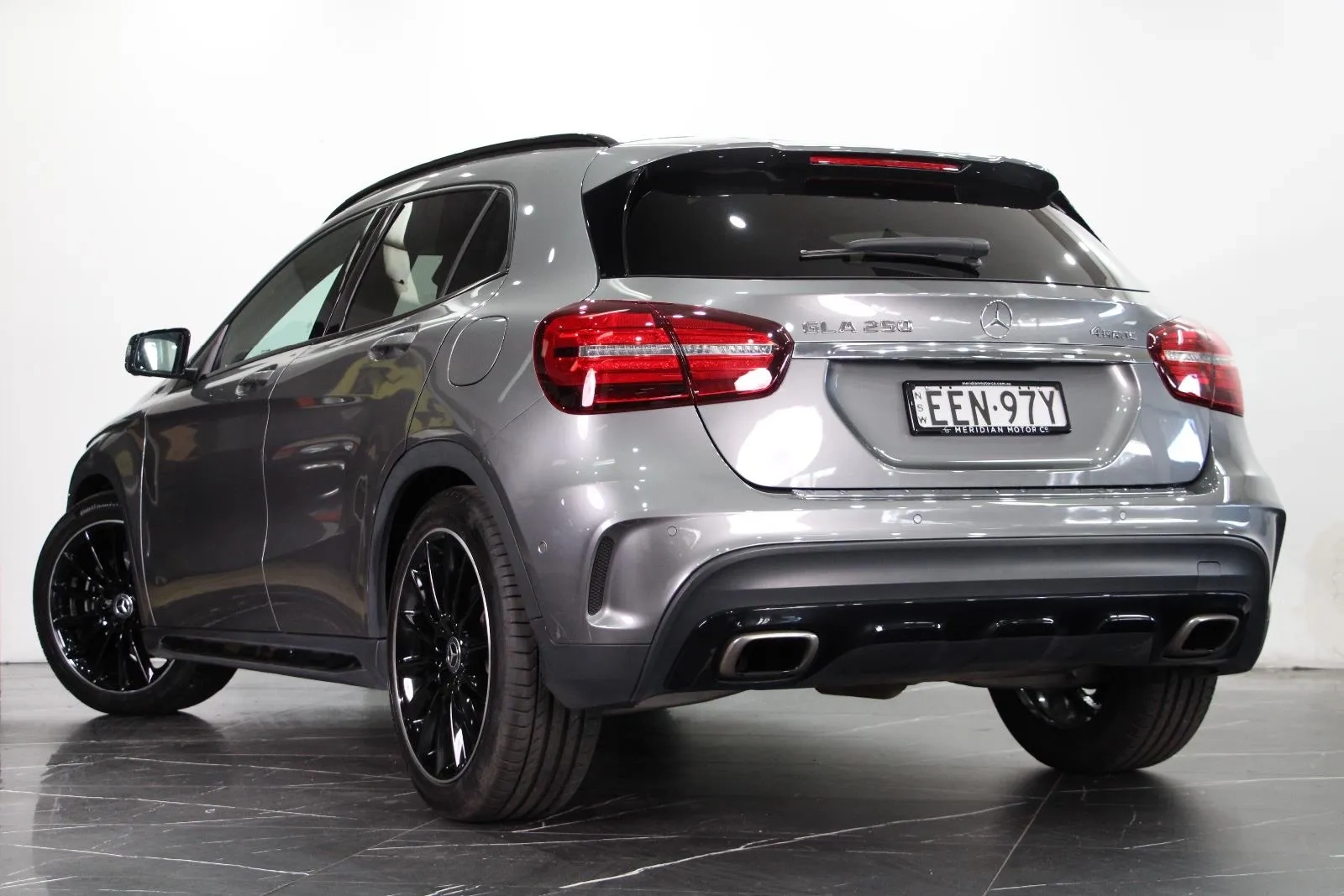 Mercedes-Benz-GLA-Class-GLA250