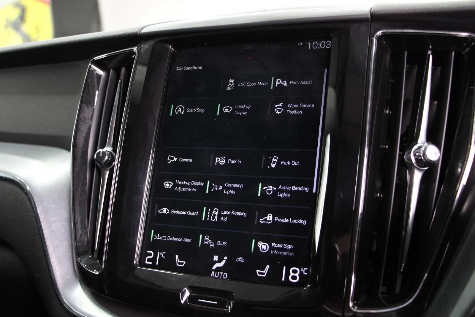 Volvo-XC60-D4 Momentum