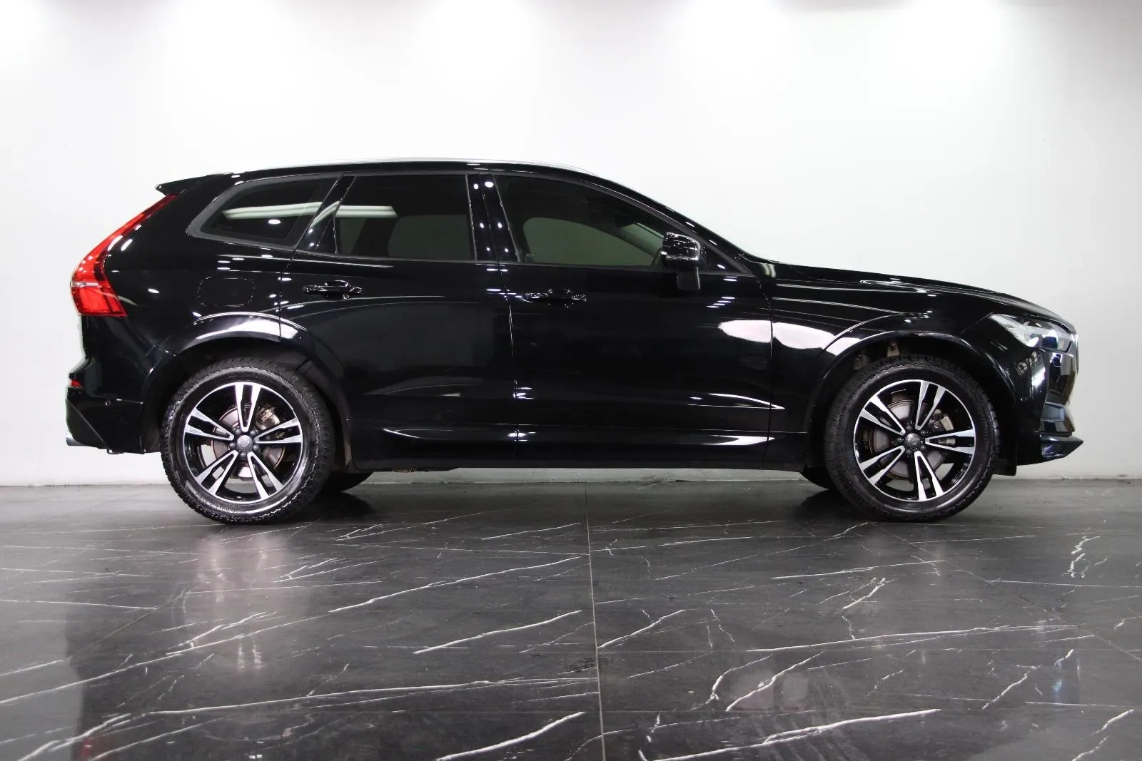 Volvo-XC60-D4 Momentum
