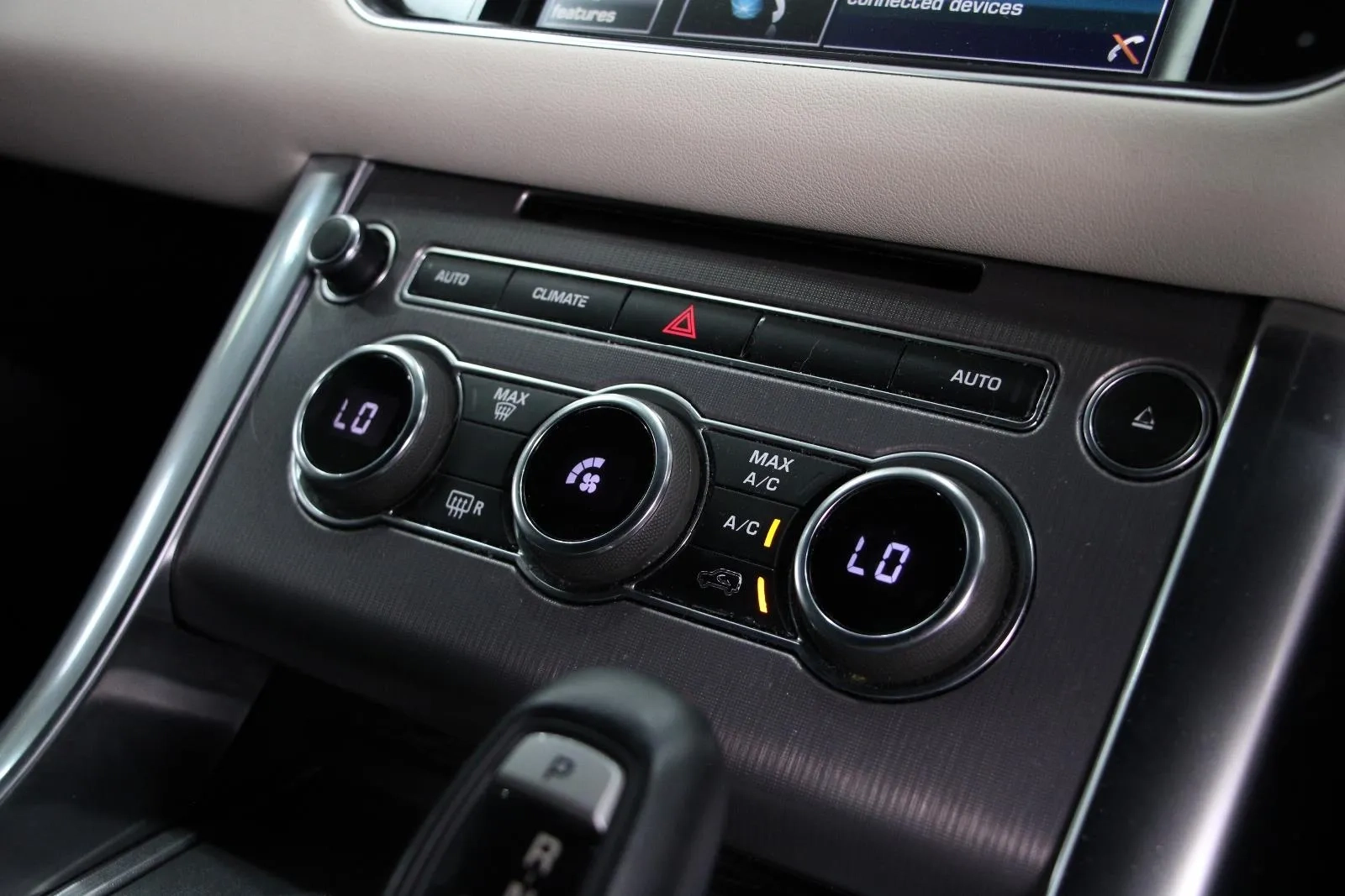 Land Rover-Range Rover Sport-SDV8 HSE