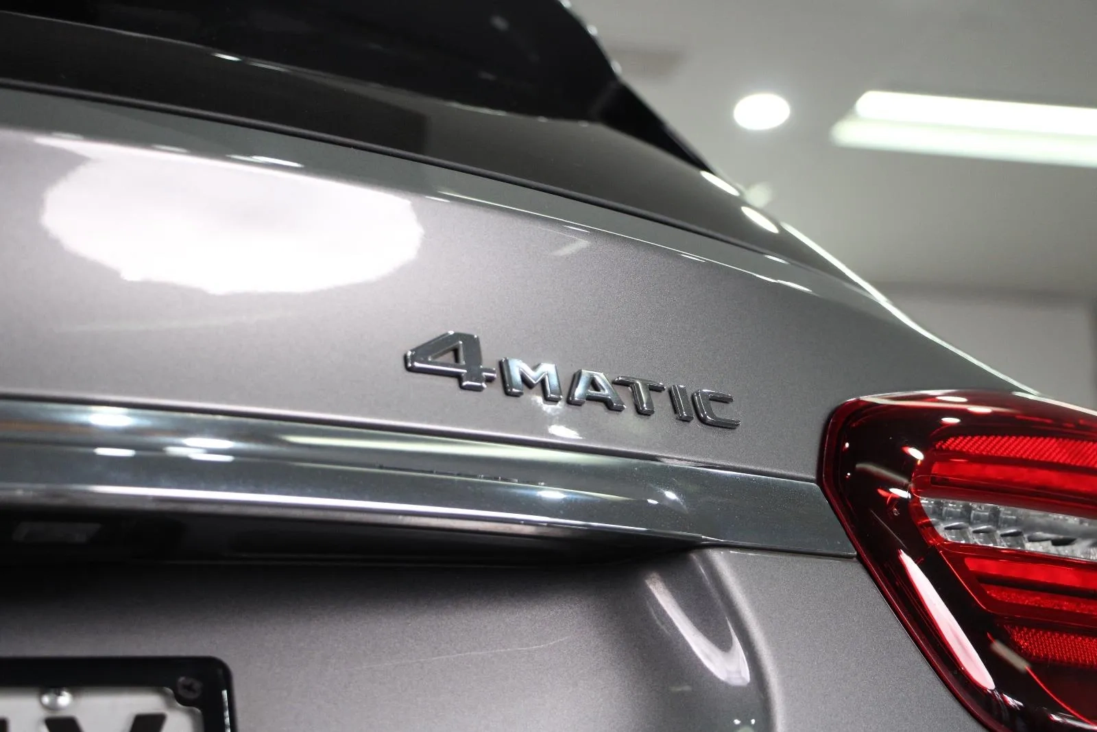 Mercedes-Benz-GLA-Class-GLA250