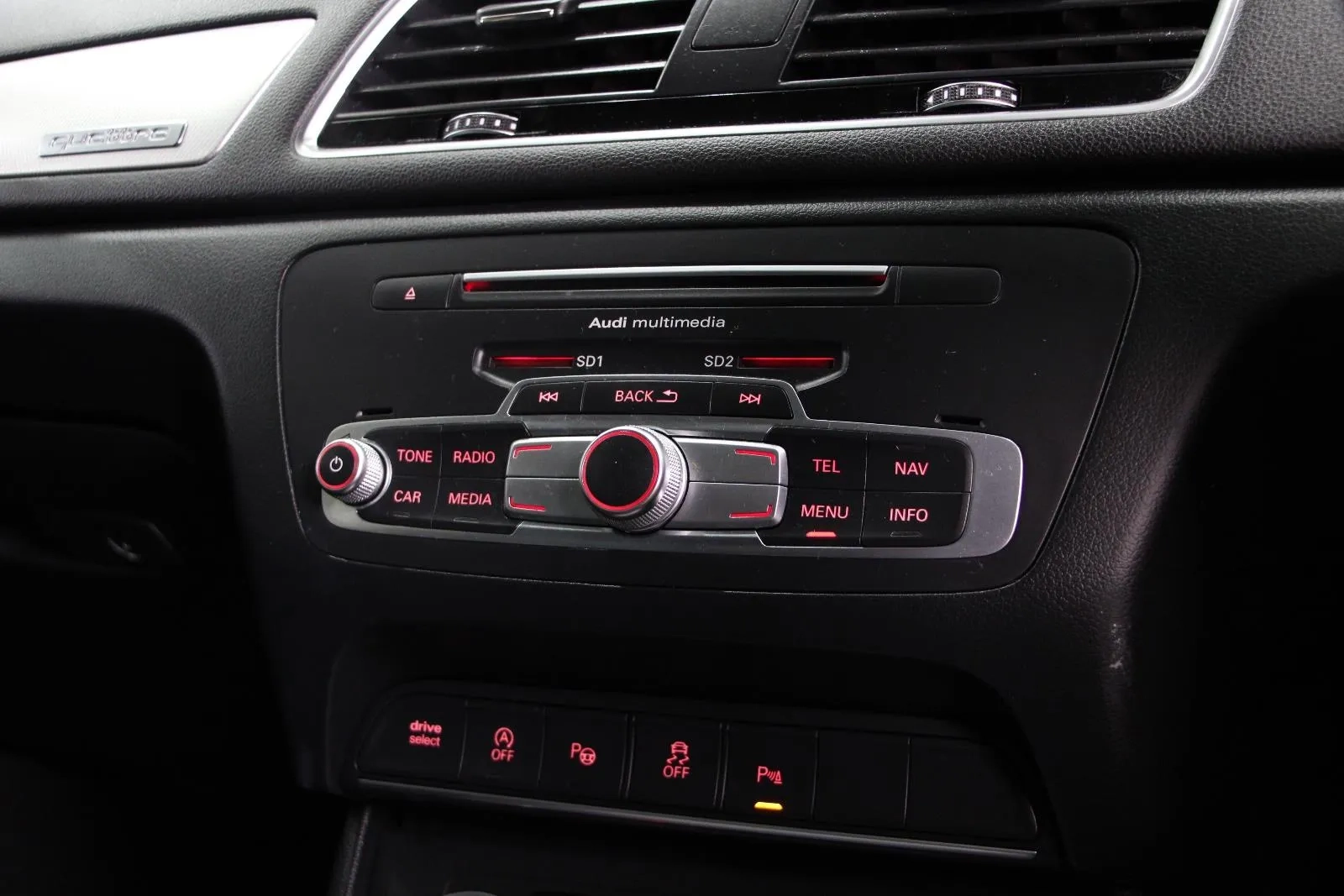 Audi-Q3-TFSI Sport