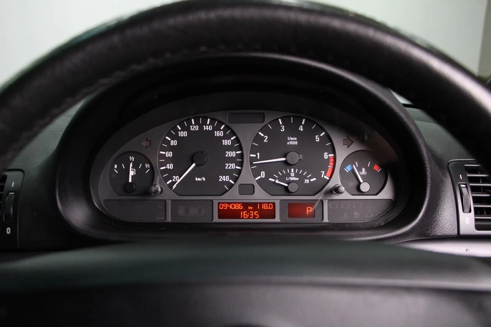 BMW-3 Series-316ti