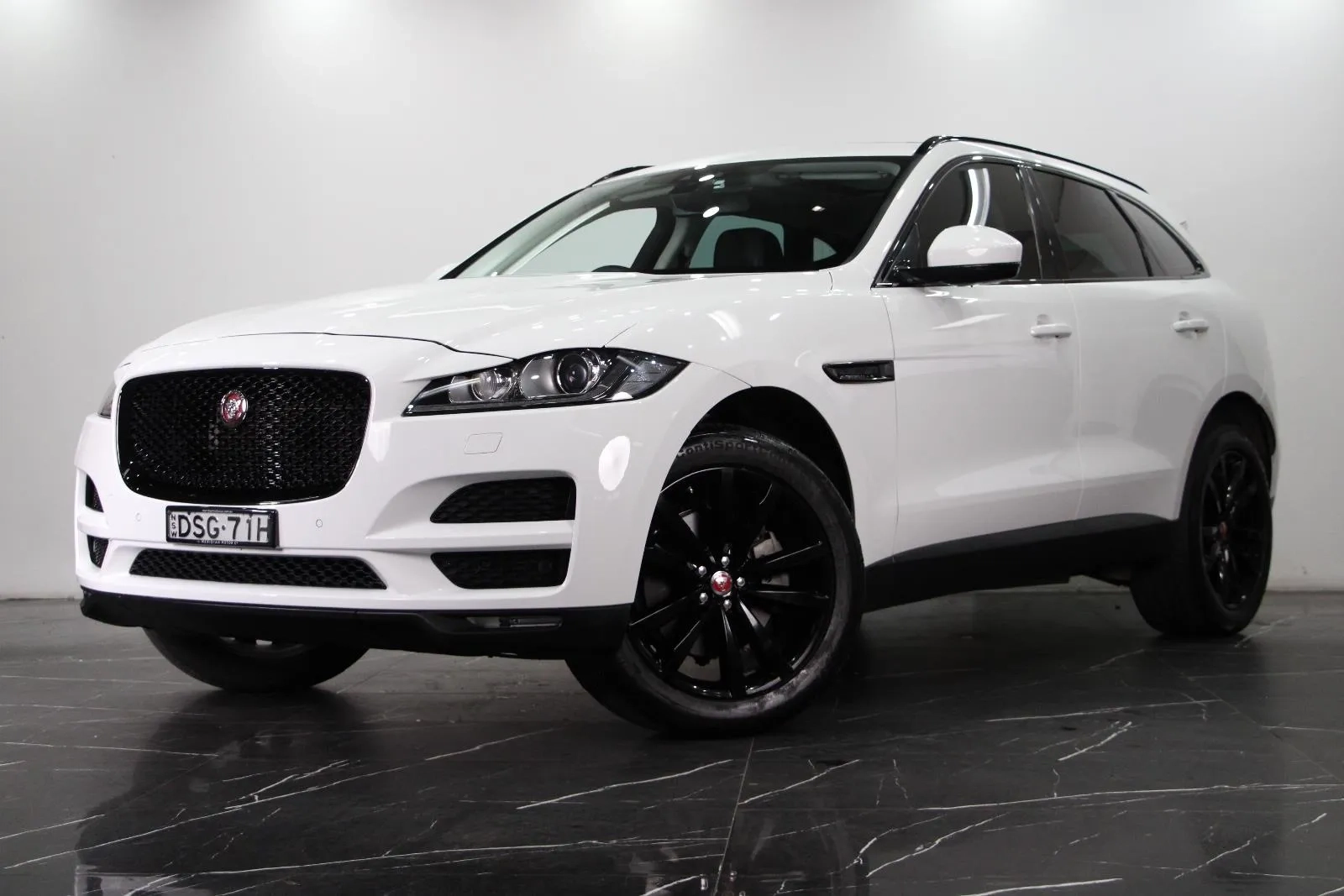 Jaguar-F-PACE-30d Portfolio