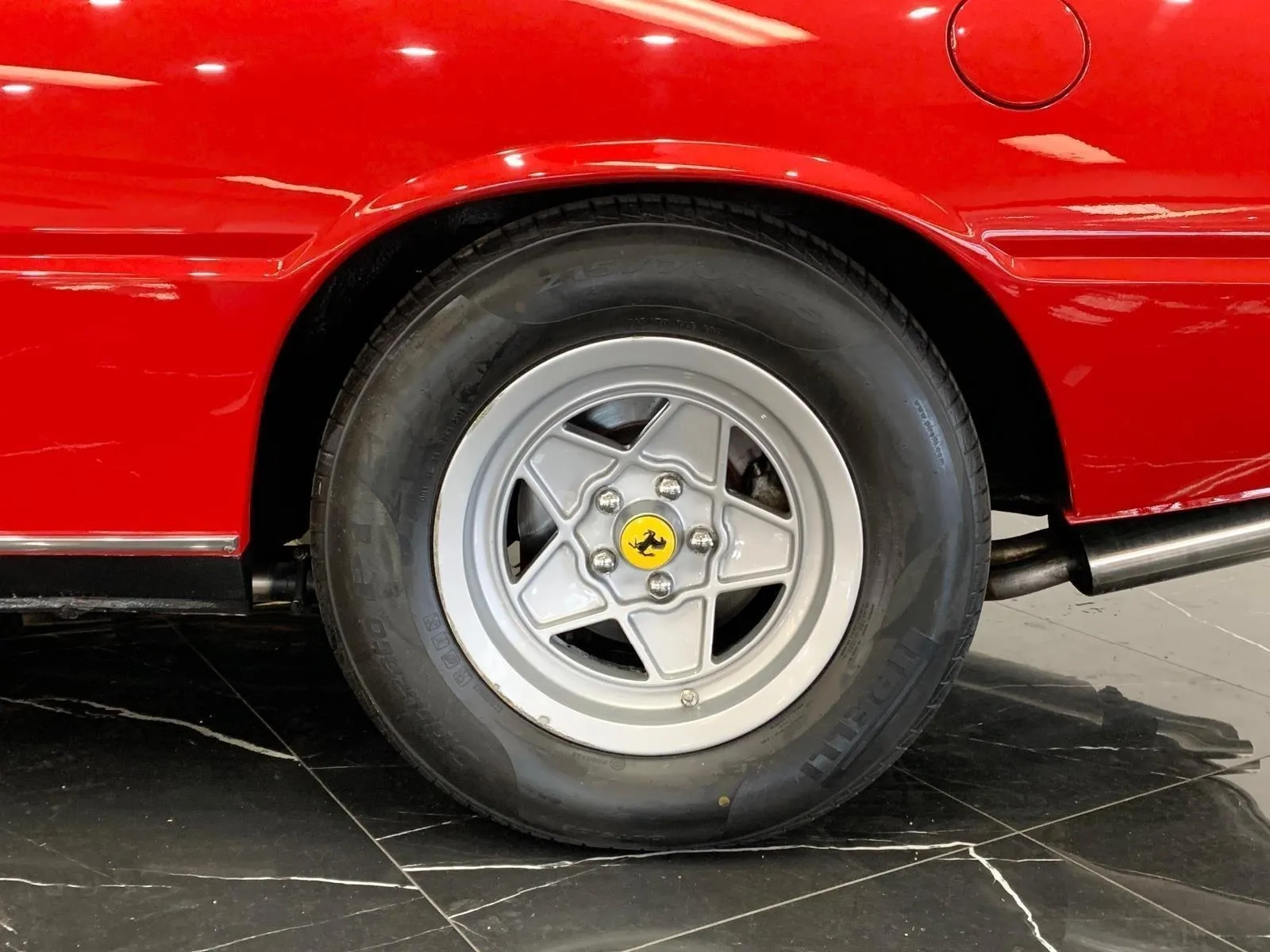 Ferrari-400GT-