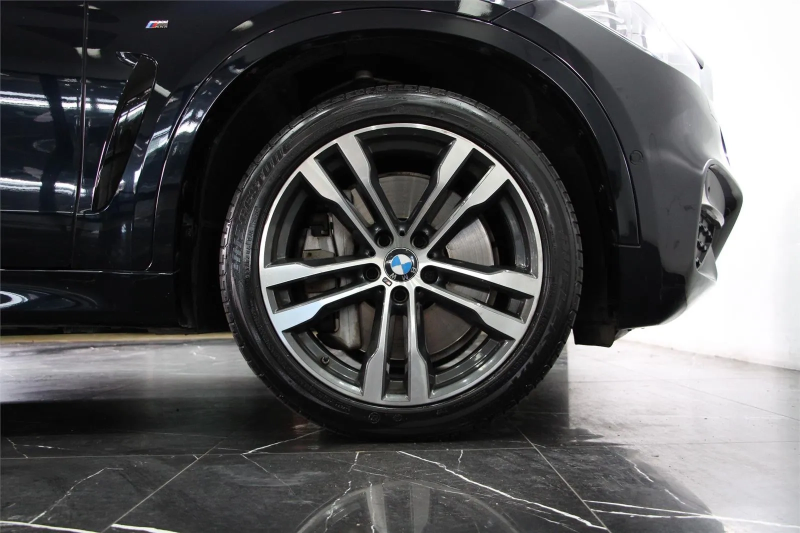 BMW-X6-M50d