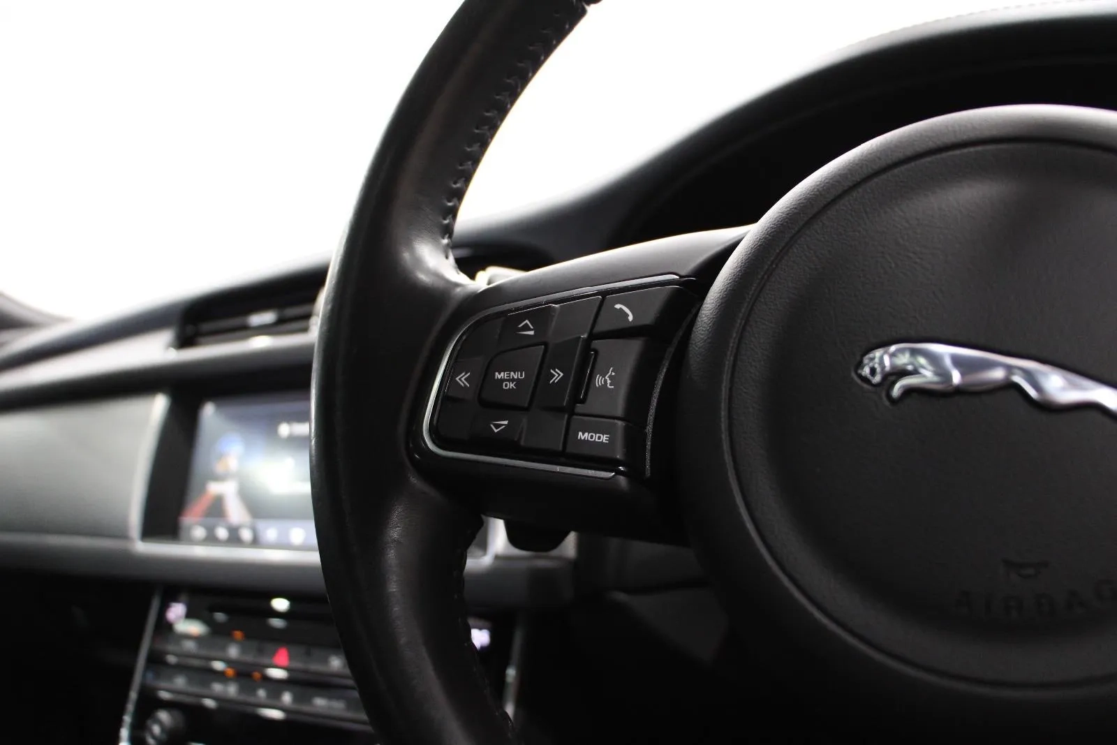 Jaguar-XF-25t Portfolio