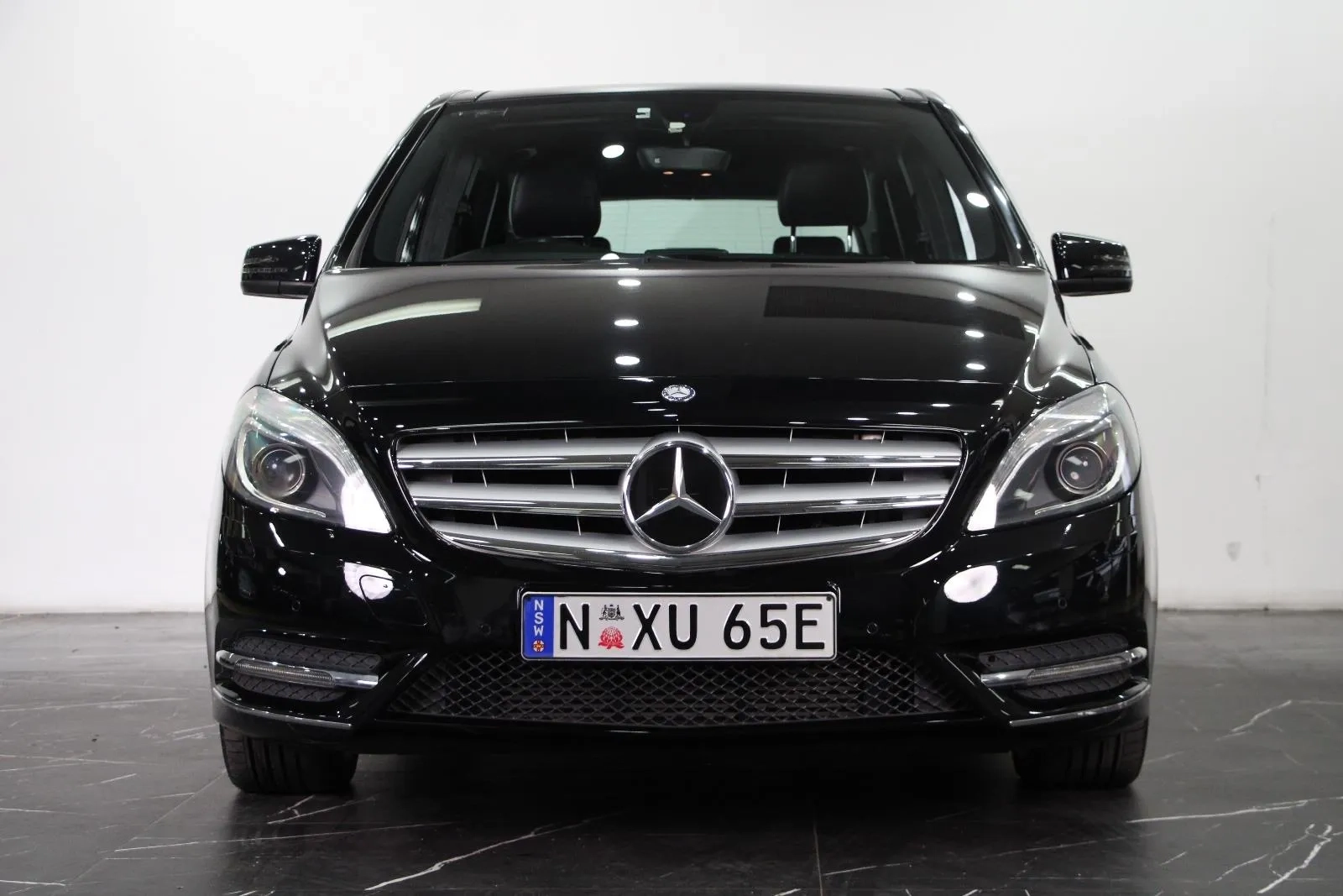 Mercedes-Benz-B-Class-B200