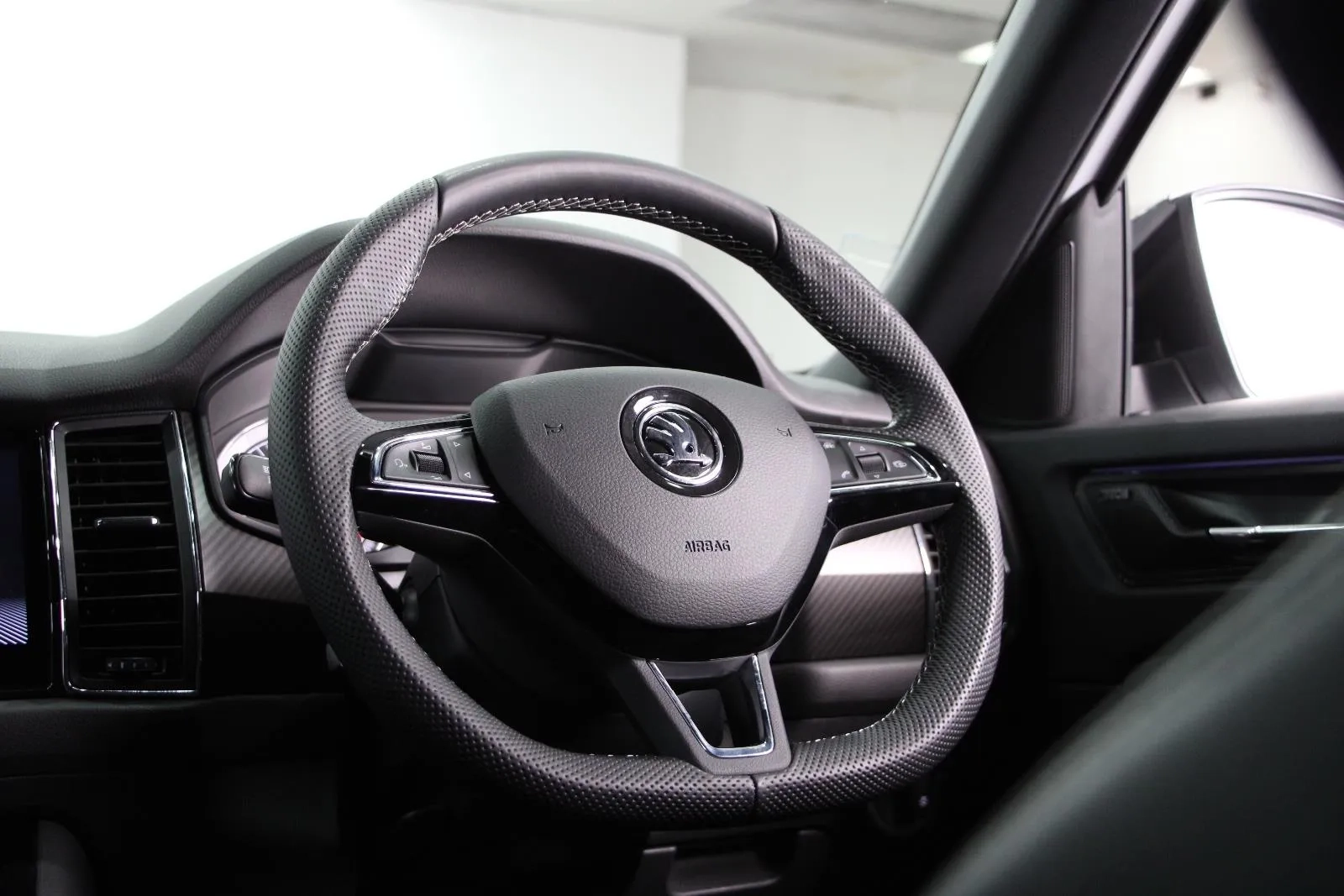 SKODA-Kodiaq-132TSI Sportline