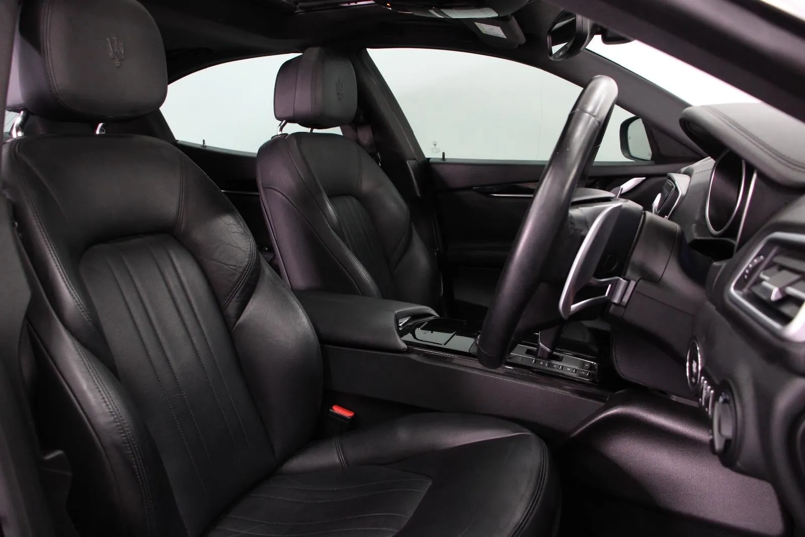 Maserati-Ghibli-