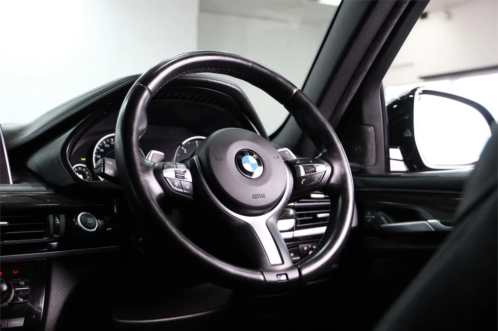 BMW-X6-M50d