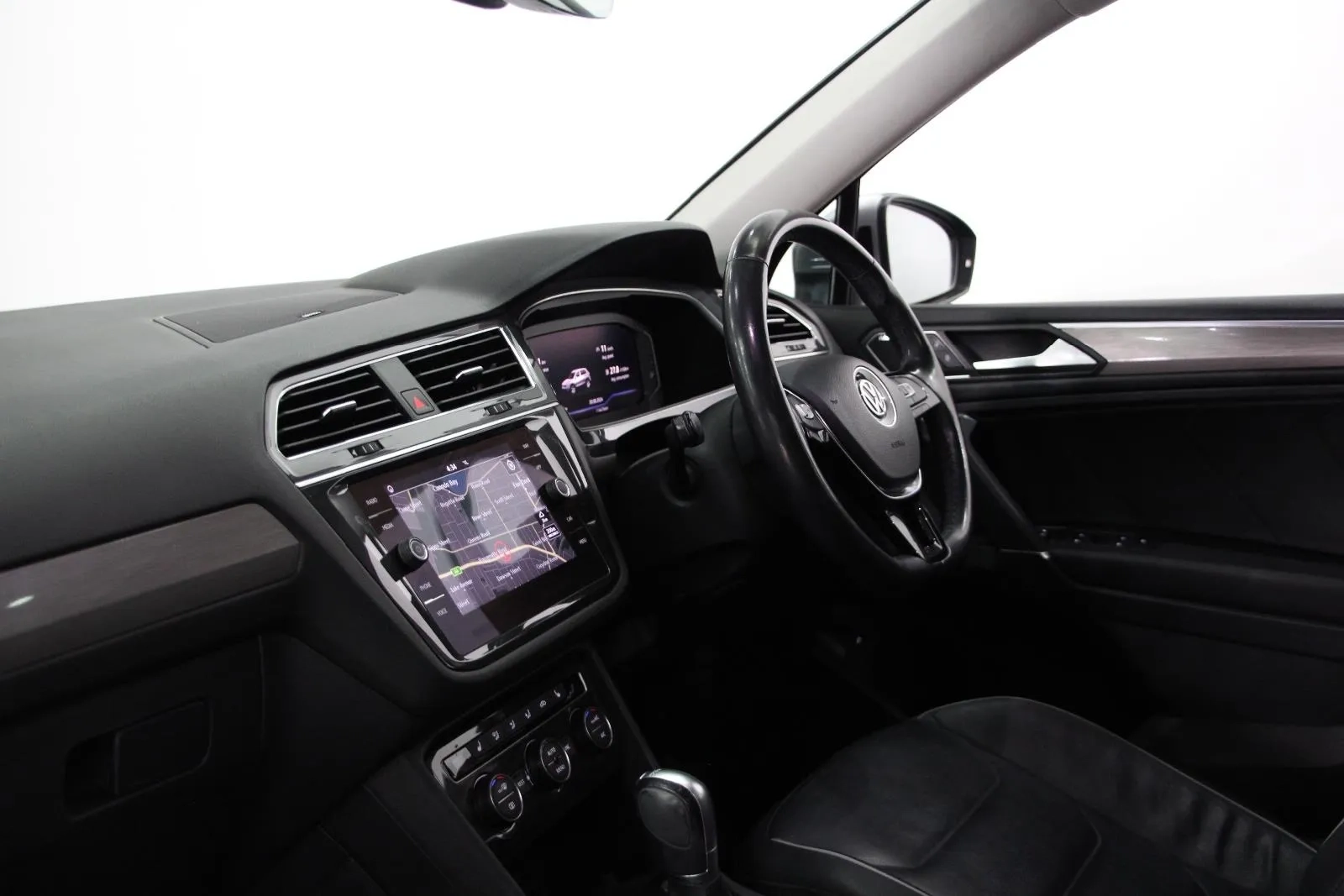 Volkswagen-Tiguan-132TSI Comfortline Allspace