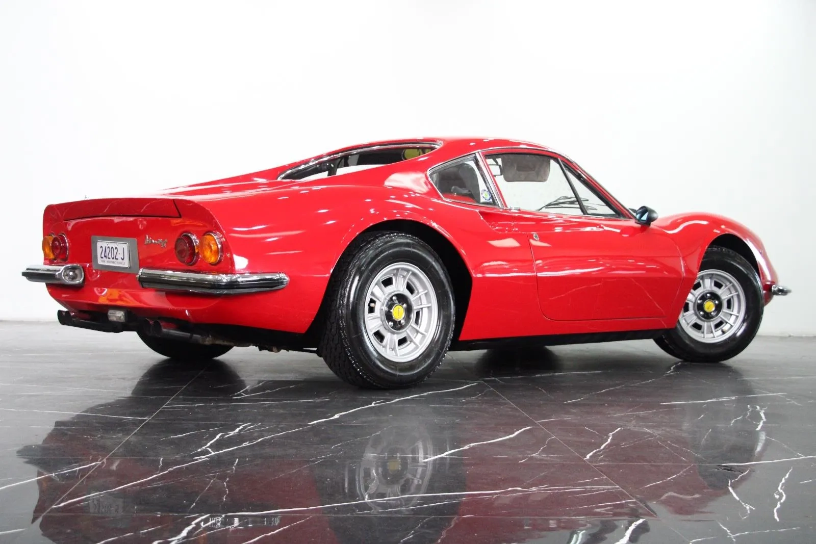 Ferrari-Dino-246 GT