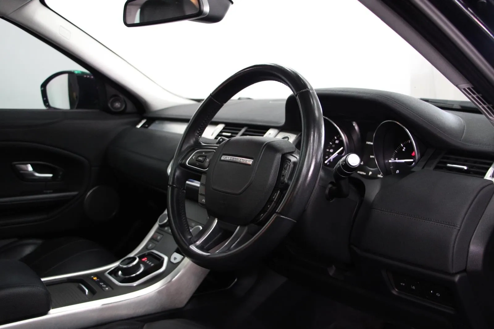 Land Rover-Range Rover Evoque-TD4 150 SE