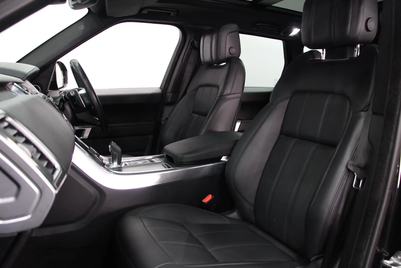 Land Rover-Range Rover Sport-DI6 183kW SE