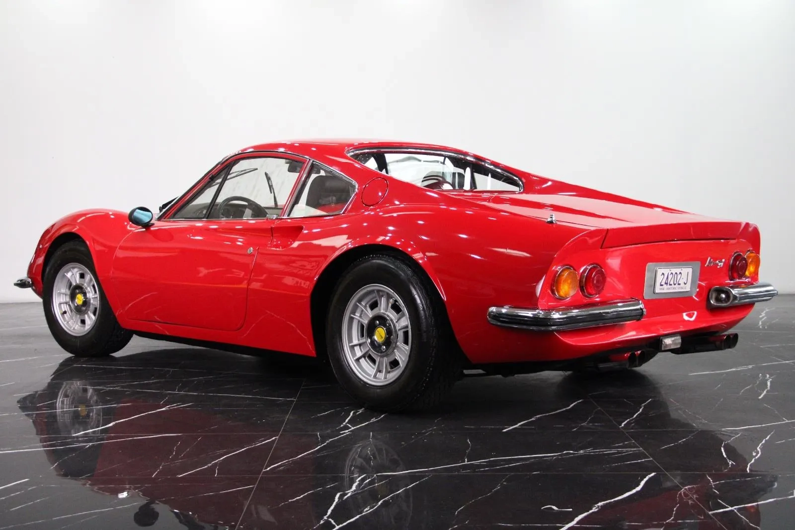 Ferrari-Dino-246 GT