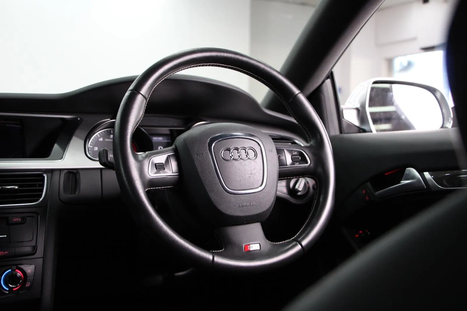 Audi-S5-