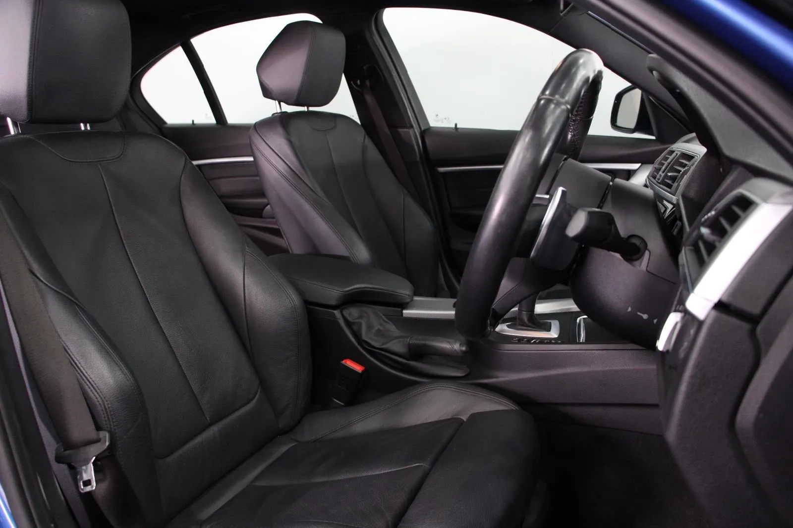 BMW-3 Series-330i M Sport
