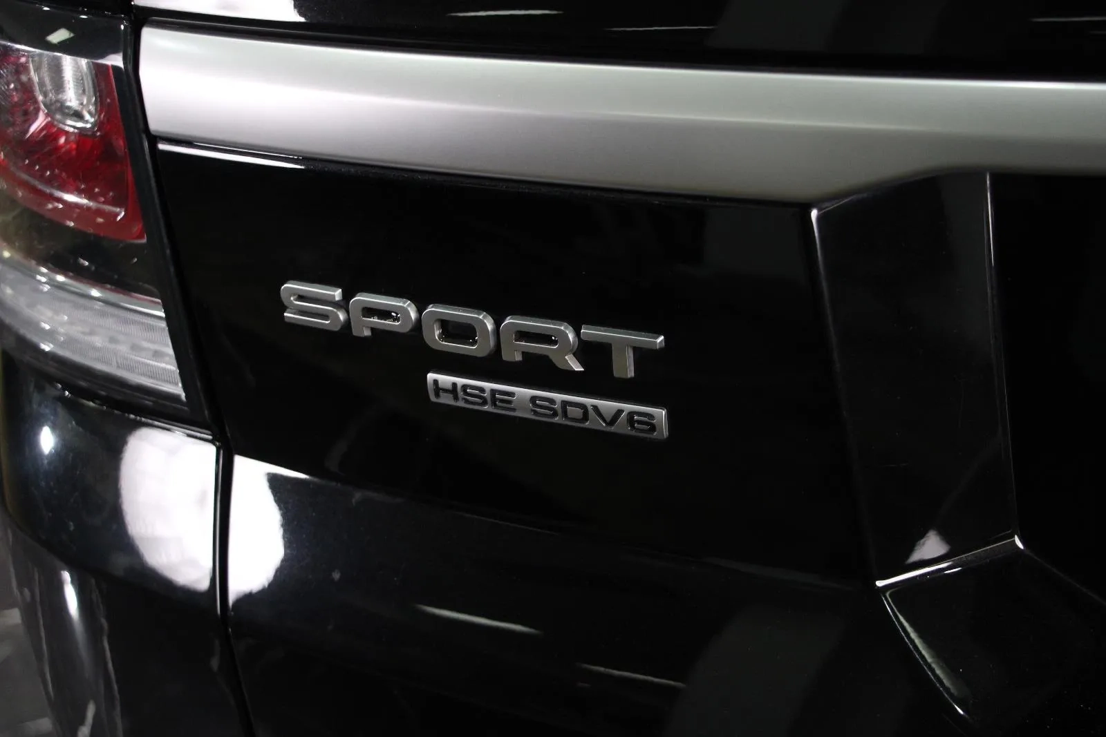 Land Rover-Range Rover Sport-SDV6 HSE