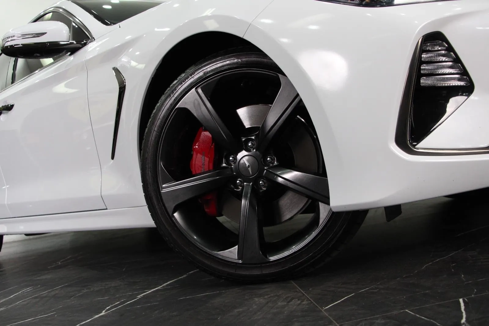 Genesis-G70-Ultimate Sport