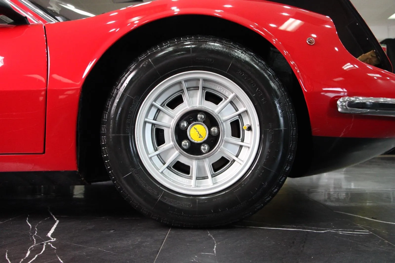 Ferrari-Dino-246 GT