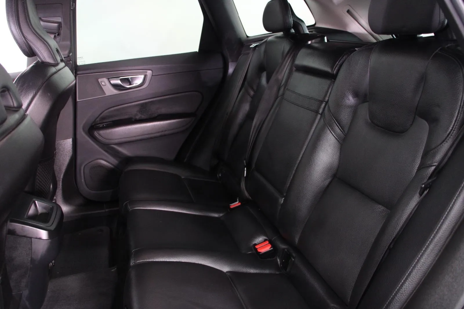 Volvo-XC60-D4 Momentum